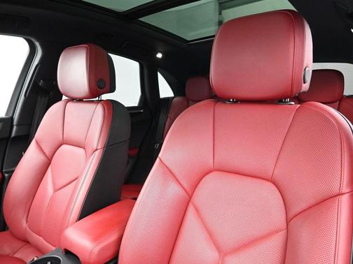 2018 Porsche Macan S