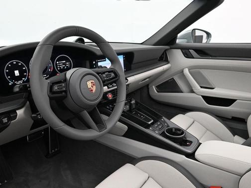 2025 Porsche 911 Carrera