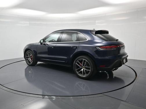 2022 Porsche Macan S