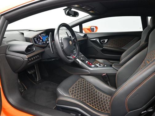 2017 Lamborghini Huracan LP580-2