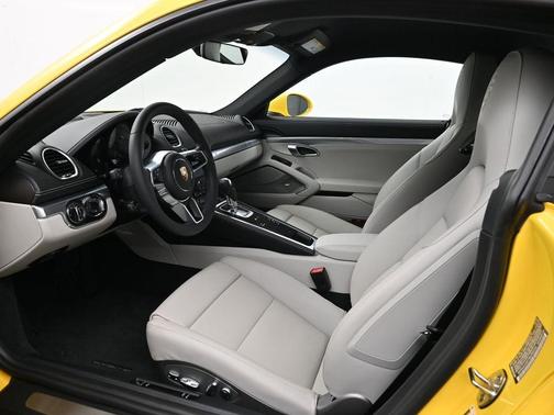 2025 Porsche 718 Cayman STYLE EDITION