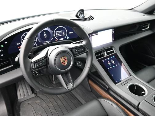 2025 Porsche Taycan 4S