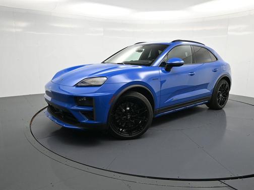 2026 Porsche Macan Turbo