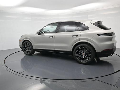 2026 Porsche Cayenne Base