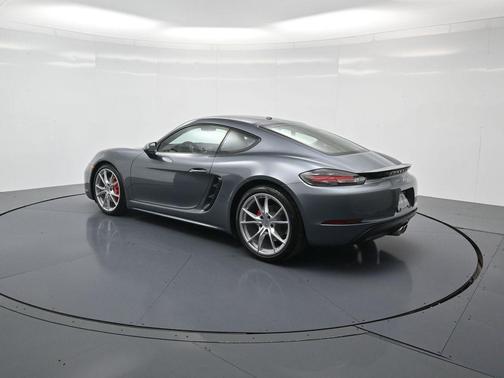 2025 Porsche 718 Cayman S