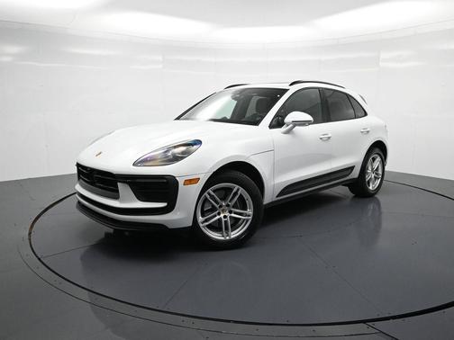 2025 Porsche Macan 
