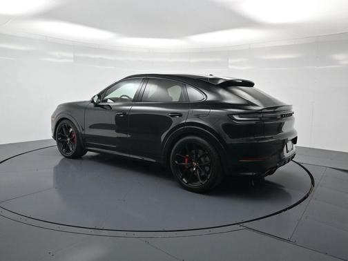 2024 Porsche Cayenne S