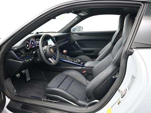 2025 Porsche 911 Carrera T