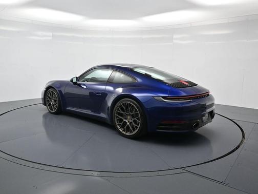 2020 Porsche 911 Carrera