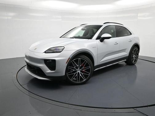 2025 Porsche Macan 4S