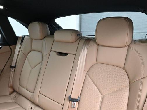 2026 Porsche Macan T