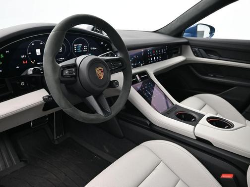 2024 Porsche Taycan GTS