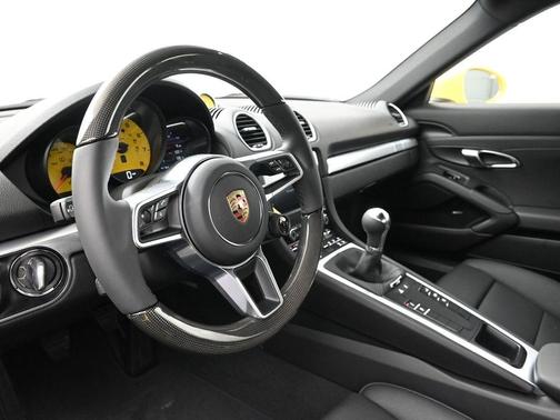 2025 Porsche 718 Cayman