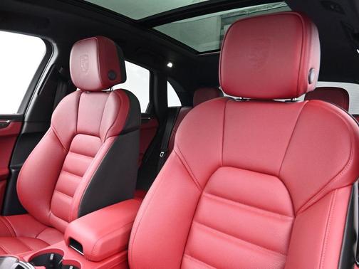 2026 Porsche Macan GTS