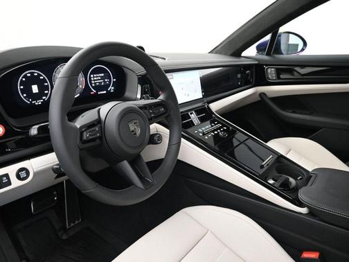 2026 Porsche Panamera Turbo