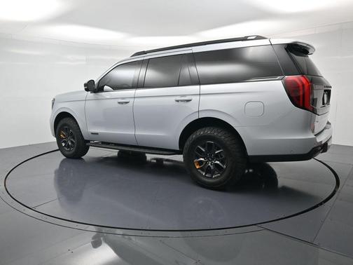 Space Silver 2025 Ford Expedition Tremor