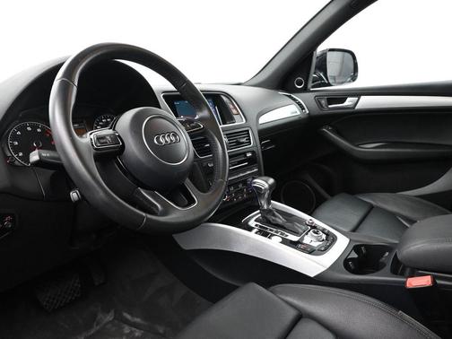 2017 Audi Q5 2.0T Premium Plus