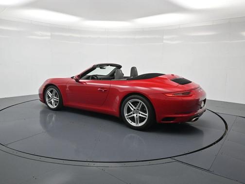 2018 Porsche 911 Carrera