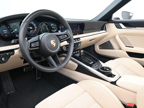 2024 Porsche 911 Carrera 4S