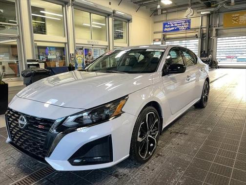 2024 Nissan Altima SR Intelligent AWD