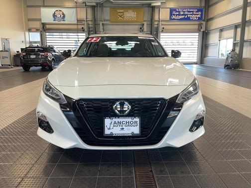 2022 Nissan Altima SR Intelligent AWD