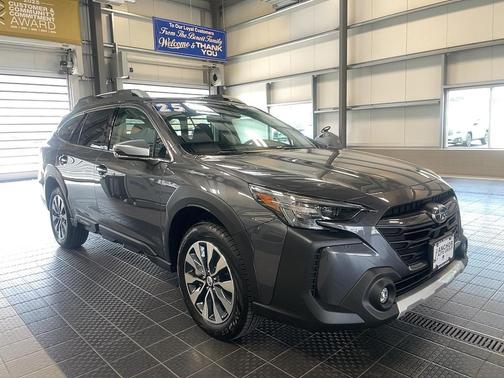 Magnetite Gray Metallic 2025 Subaru Outback Touring