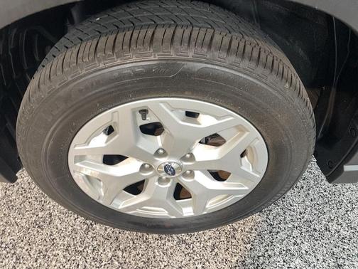 Magnetite Gray 2024 Subaru Forester Base