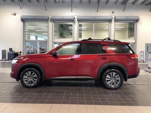 2024 Nissan Pathfinder SV PREMIUM 4X4