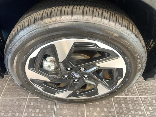 Sapphire Blue Pearl 2024 Subaru Crosstrek Limited