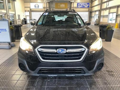2018 Subaru Outback 2.5i
