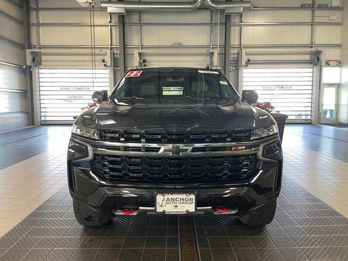 2022 Chevrolet Suburban 4WD Z71