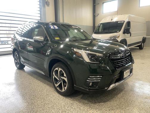 Cascade Green Silica 2023 Subaru Forester Touring