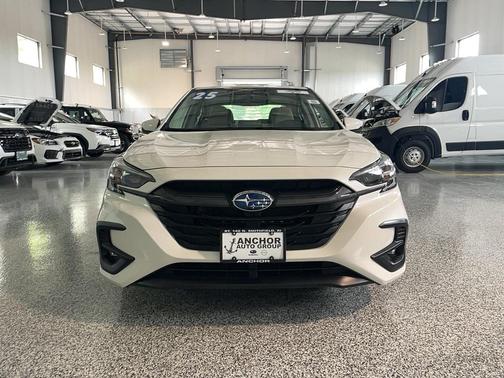 Crystal White Pearl 2025 Subaru Legacy Limited