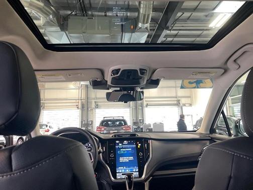 2025 Subaru Outback Touring XT