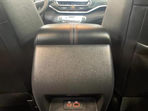 2025 Nissan Altima SR AWD