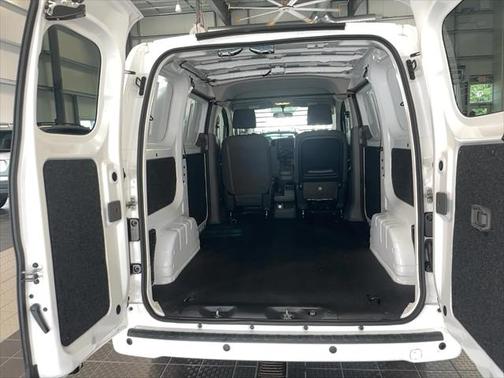 2021 Nissan NV200 SV