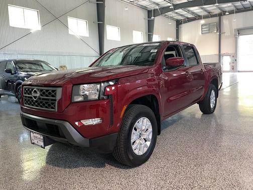 Cardinal Red Metallic Tricoat 2024 Nissan Frontier SV