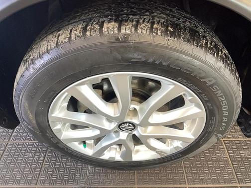 2021 Nissan Rogue Sport SV