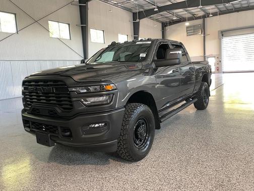 Granite Crystal Metallic Clearcoat 2025 RAM 2500 Tradesman Crew Cab 4x4 6'4' Box