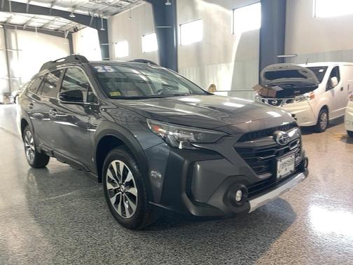 Magnetite Gray Metallic 2025 Subaru Outback Limited