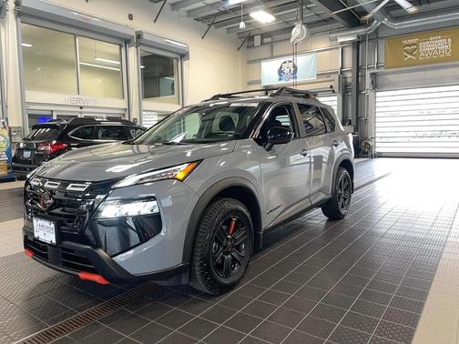 2025 Nissan Rogue Rock Creek