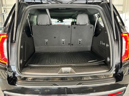 Onyx Black 2023 GMC Yukon XL SLT