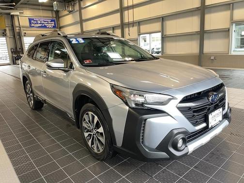 2023 Subaru Outback Touring XT