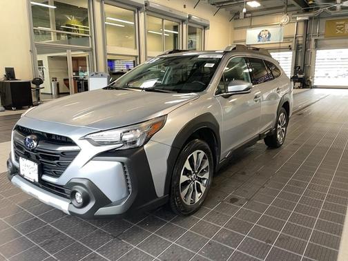 2023 Subaru Outback Touring XT