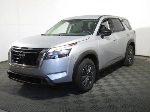 2025 Nissan Pathfinder S 4WD