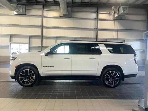 2022 Chevrolet Suburban RST