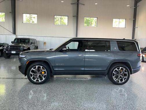 2022 Rivian R1S Launch Edition