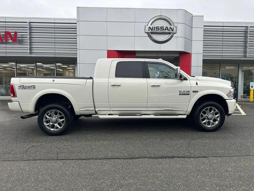 2018 RAM 2500 Limited Mega Cab 4x4 6'4' Box
