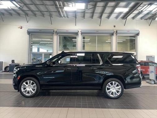 2024 Chevrolet Suburban 4WD High Country
