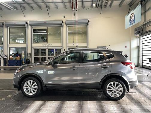 2022 Nissan Rogue Sport SV
